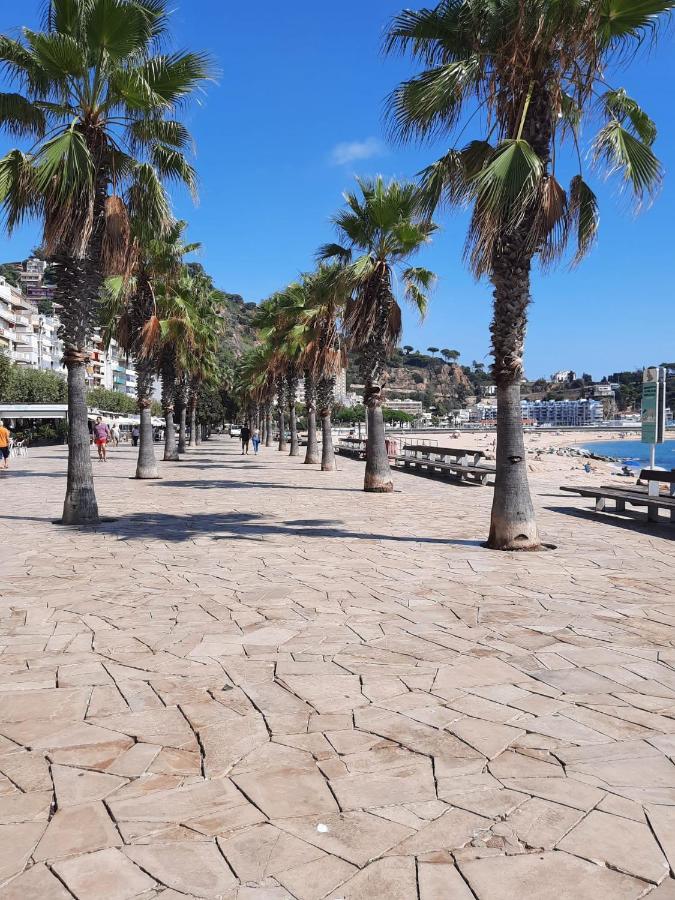 Habitacion Delante De La Playa Blanes Exterior foto